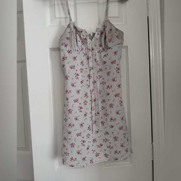Red Floral Mini Cottage Dress With Ties in Extra Small - Picture 2 of 10
